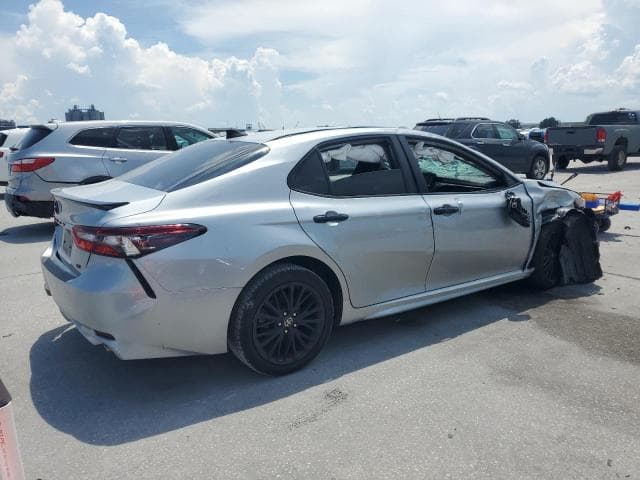 2021 TOYOTA CAMRY SE 3