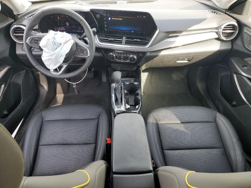 2025 CHEVROLET TRAX ACTIV 8