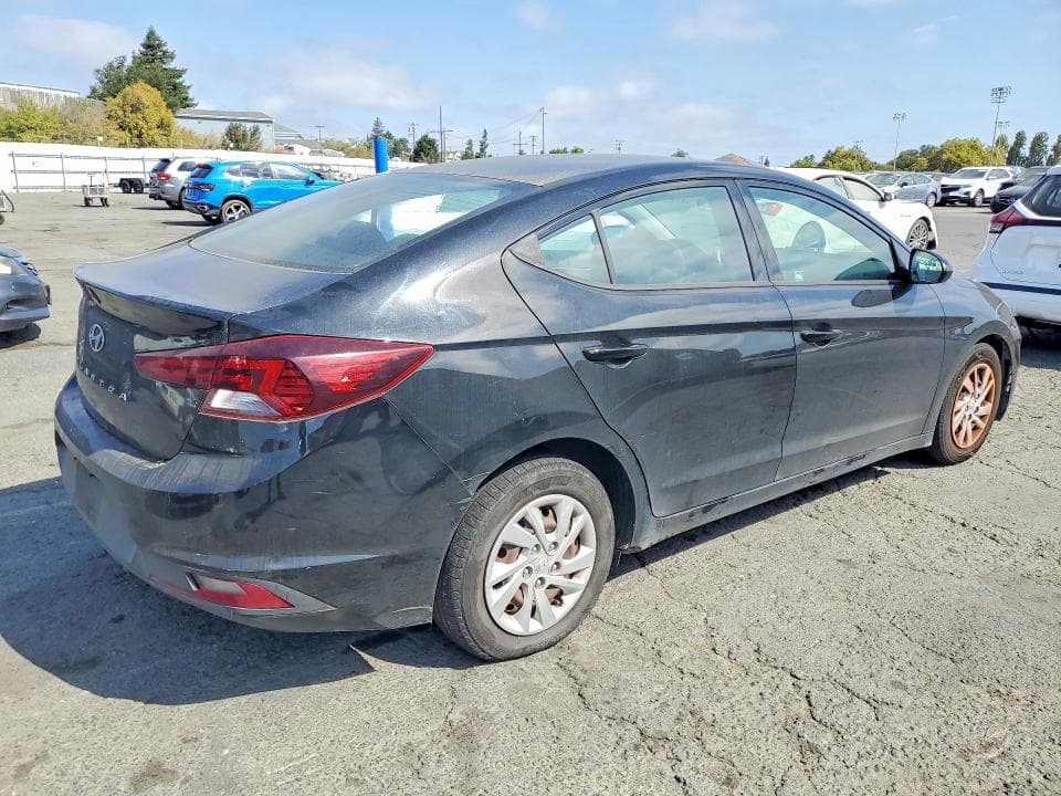 2020 HYUNDAI ELANTRA SE 3