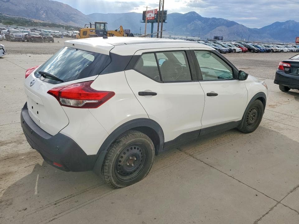 2020 NISSAN KICKS S 3
