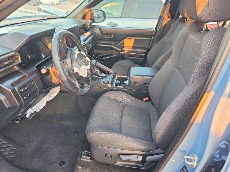 2025 TOYOTA 4RUNNER SR5 7