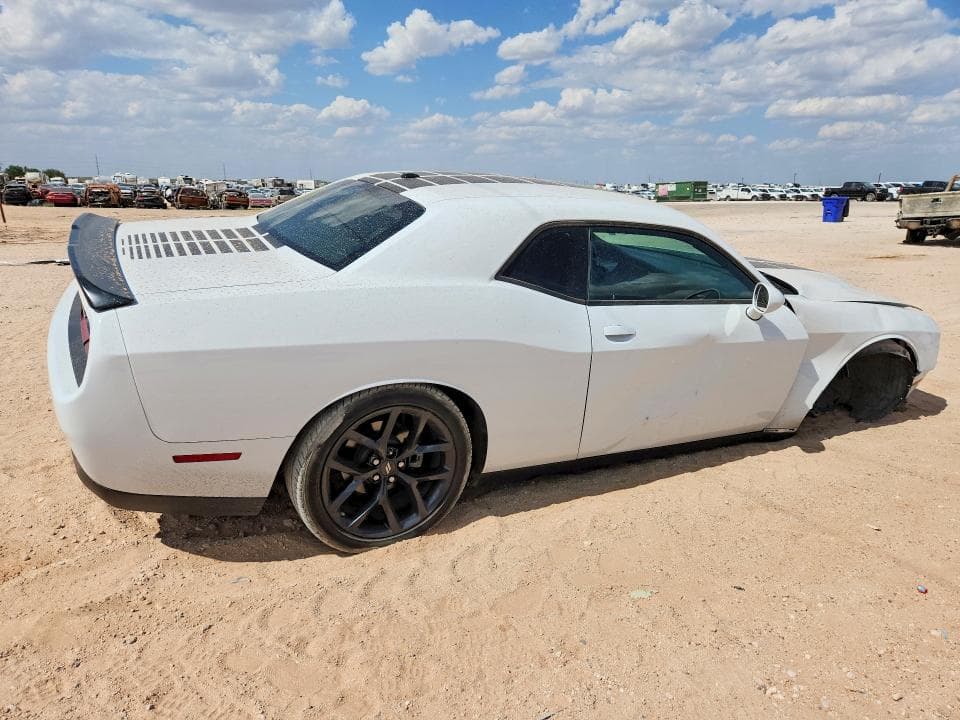 2023 DODGE CHALLENGER SXT 3
