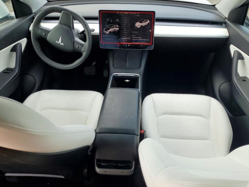 2021 TESLA MODEL Y 8
