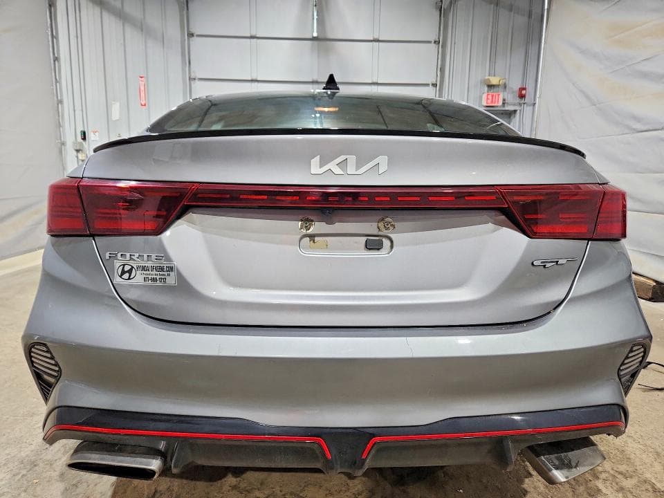 2023 KIA FORTE GT 6