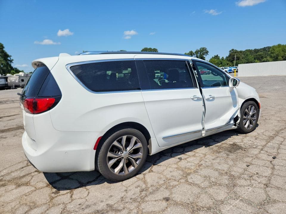 2020 CHRYSLER PACIFICA LIMITED 3