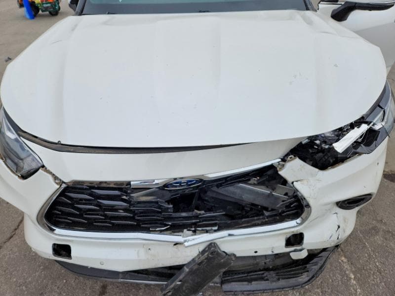 2021 TOYOTA HIGHLANDER HYBRID PLATINUM 11