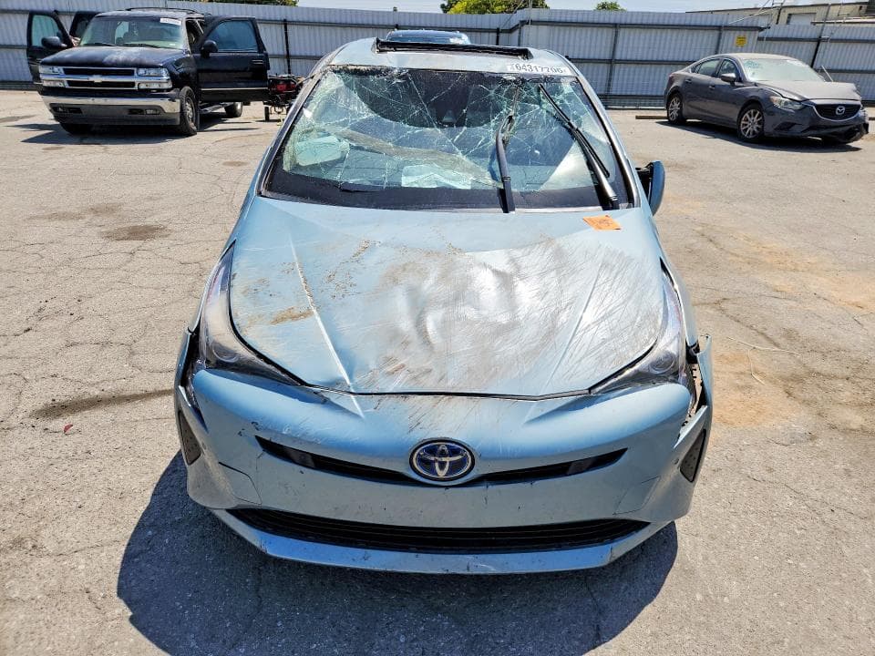 2018 TOYOTA PRIUS FOUR 5