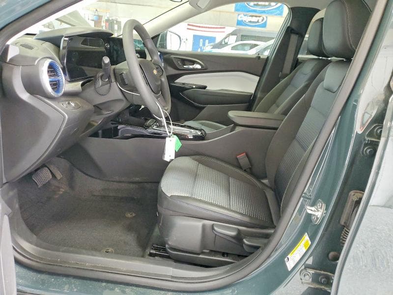2025 CHEVROLET TRAX 1LT 7