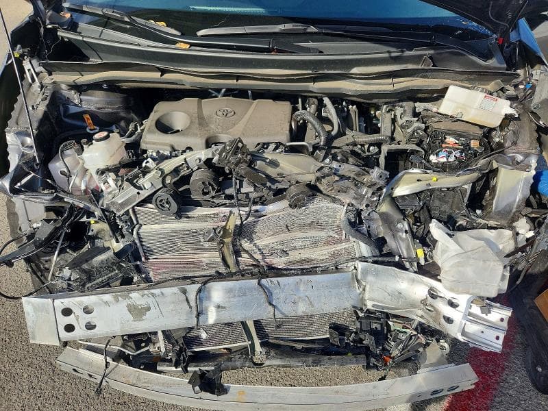 2025 TOYOTA SIENNA LE 12