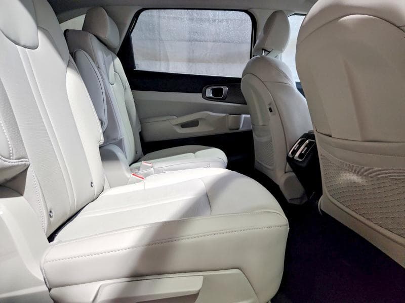 2025 KIA SORENTO EX 11