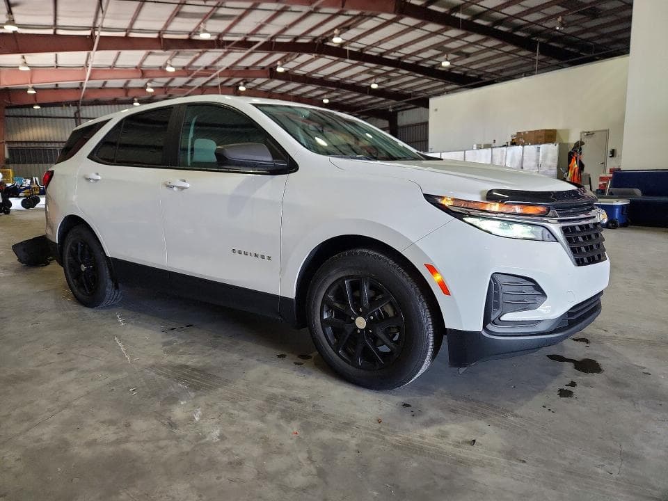 2022 CHEVROLET EQUINOX LS 4