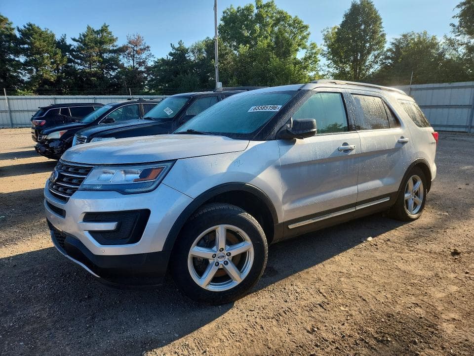 2017 FORD EXPLORER XLT - 1