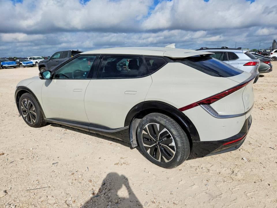 2024 KIA EV6 WIND 2