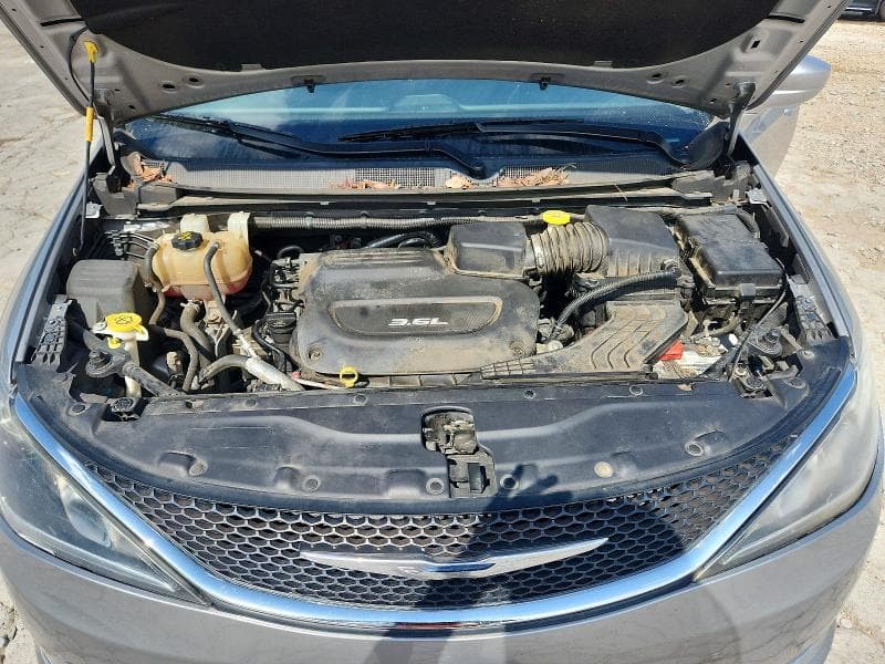 2018 CHRYSLER PACIFICA TOURING L 12