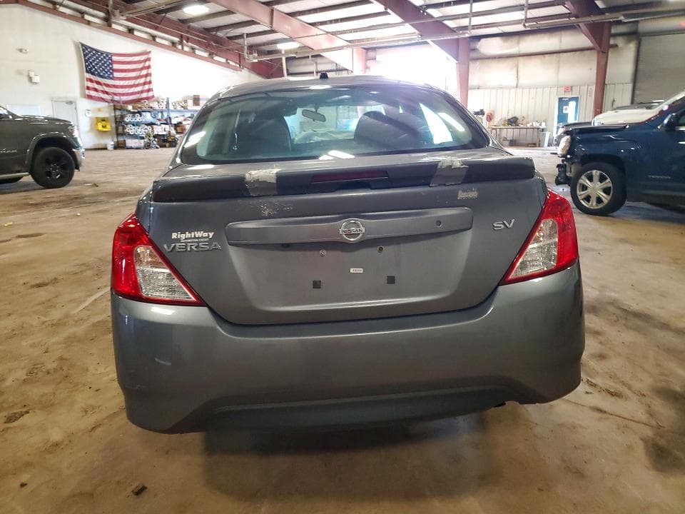 2019 NISSAN VERSA SV 6
