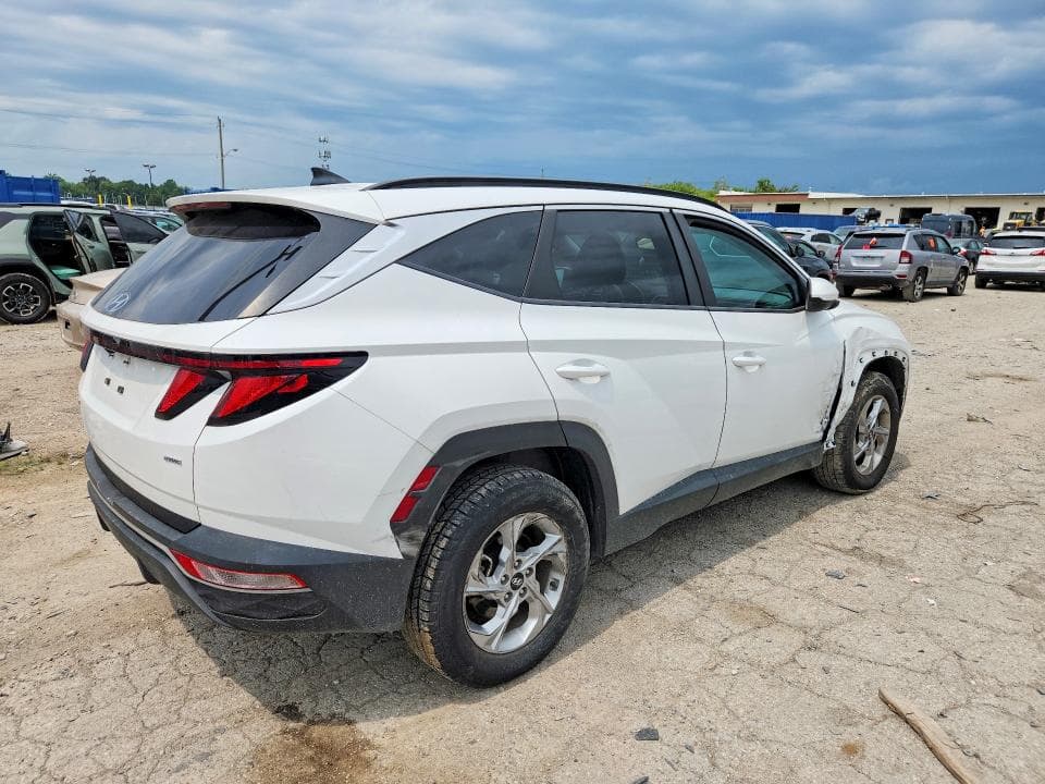 2024 HYUNDAI TUCSON SEL 3