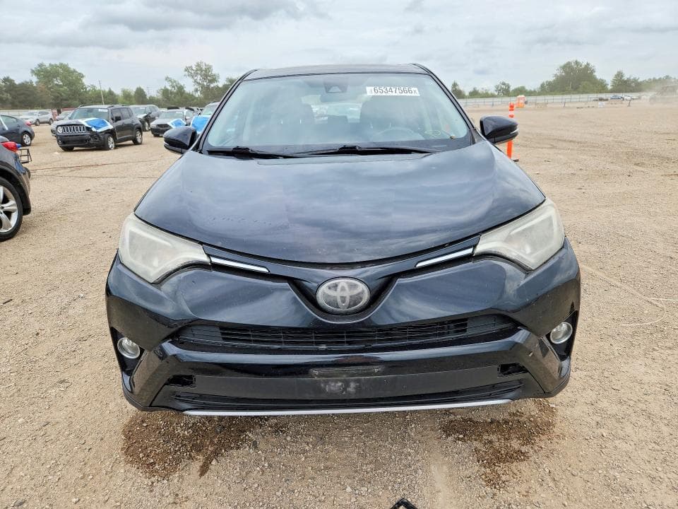 2018 TOYOTA RAV4 XLE 5