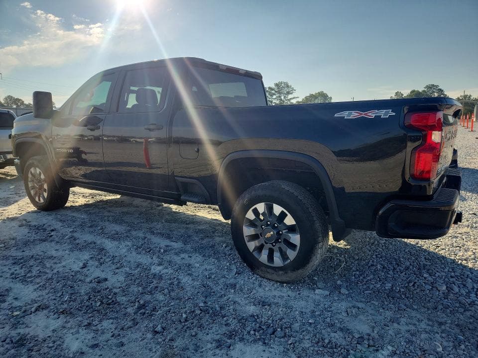 2022 CHEVROLET SILVERADO K2500 CUSTOM 2