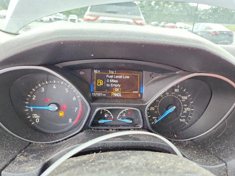2017 FORD FOCUS SE 9