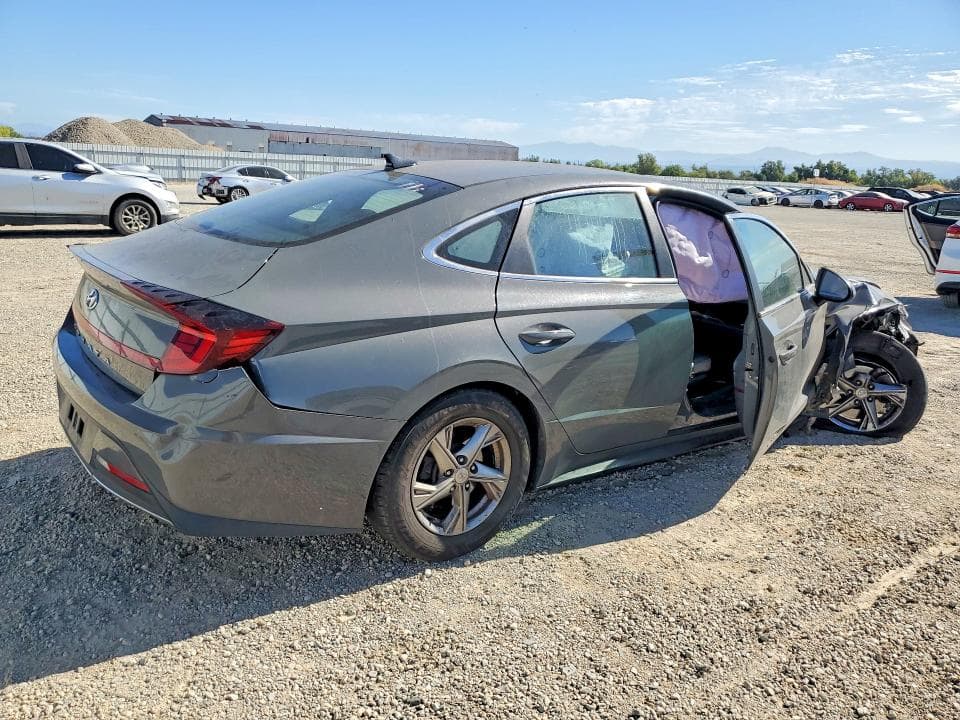 2021 HYUNDAI SONATA SE 3