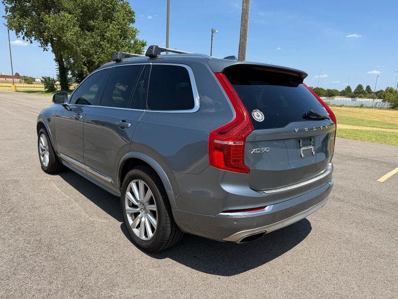 2017 VOLVO XC90 T6 3