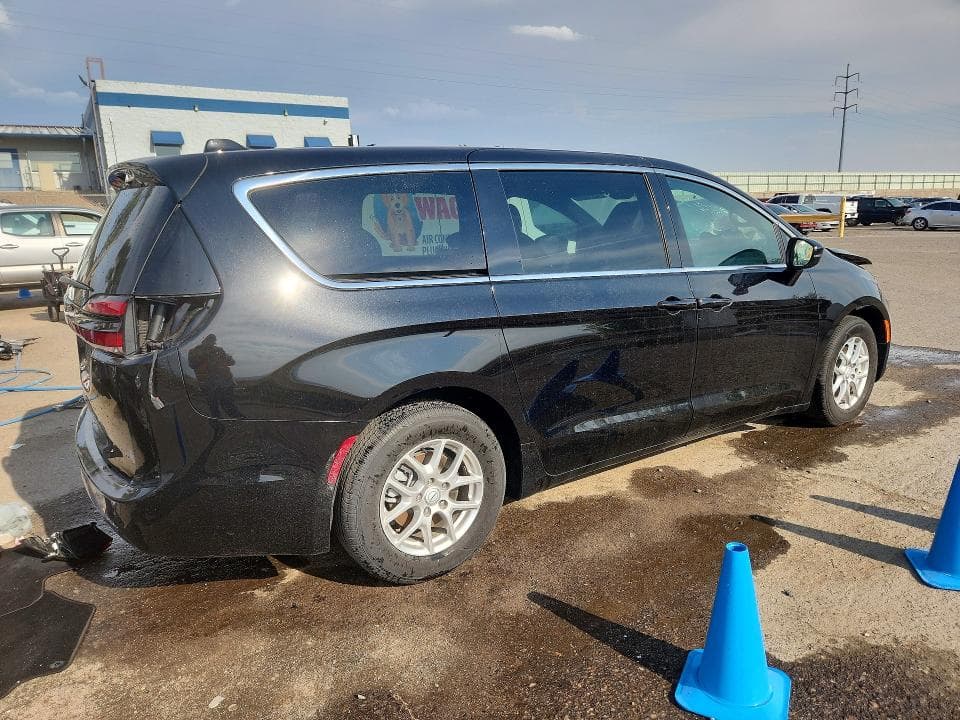 2025 CHRYSLER PACIFICA SELECT 3