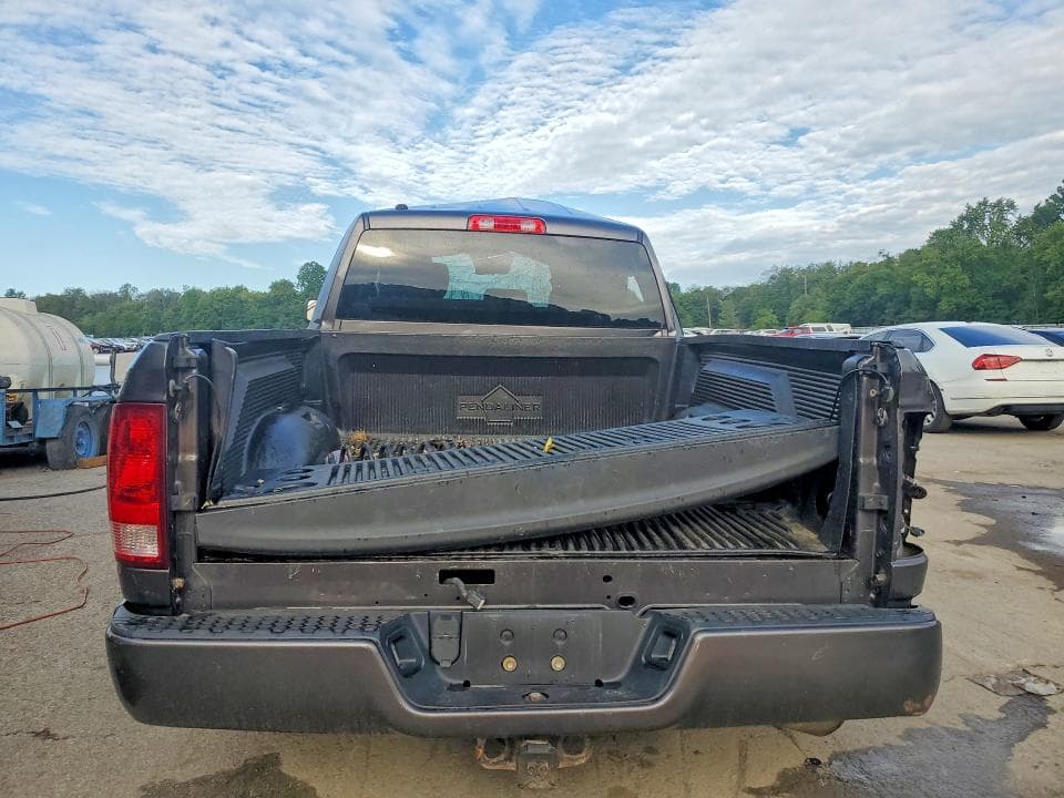 2018 RAM 1500 ST 6