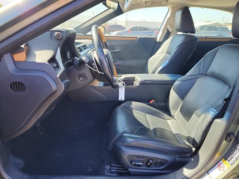 2019 LEXUS ES 300H 7