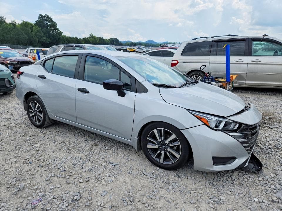 2023 NISSAN VERSA S 4