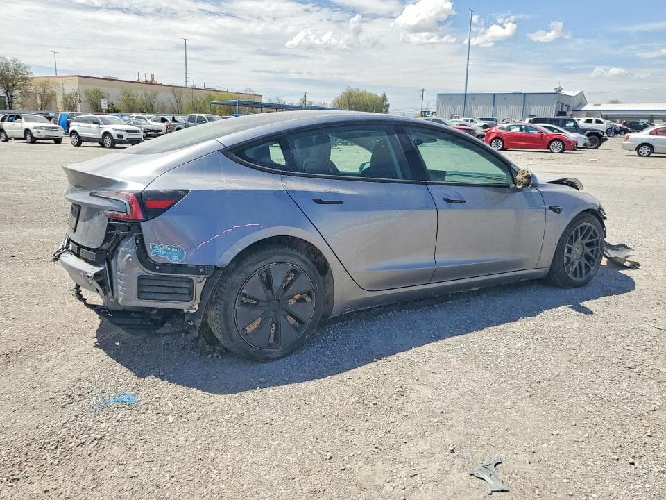 2025 TESLA MODEL 3 3