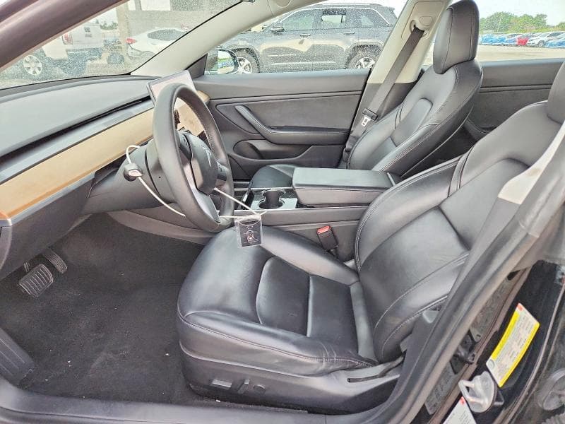 2018 TESLA MODEL 3 7