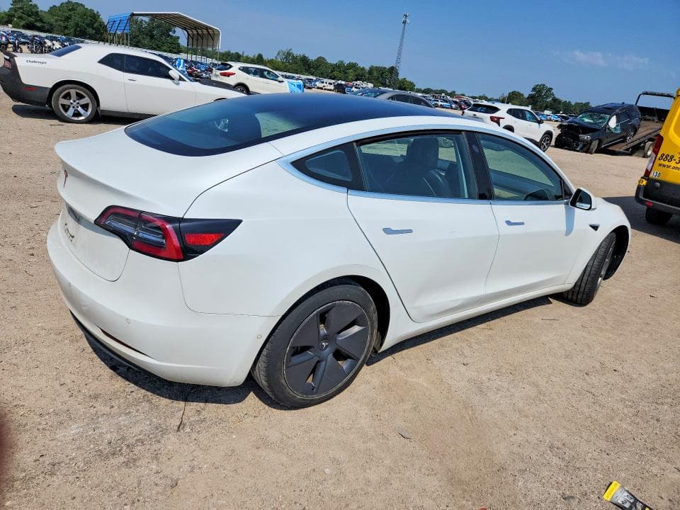 2018 TESLA MODEL 3 3
