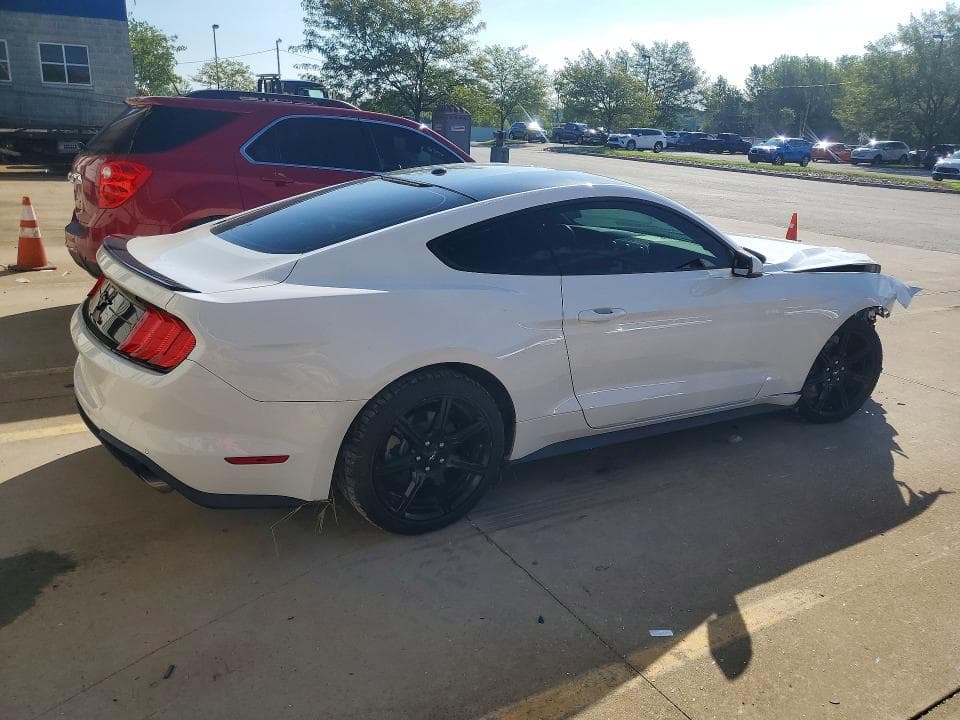 2019 FORD MUSTANG 3