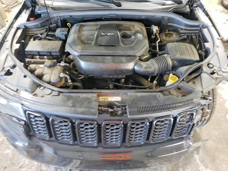 2018 JEEP GRAND CHEROKEE LAREDO 12