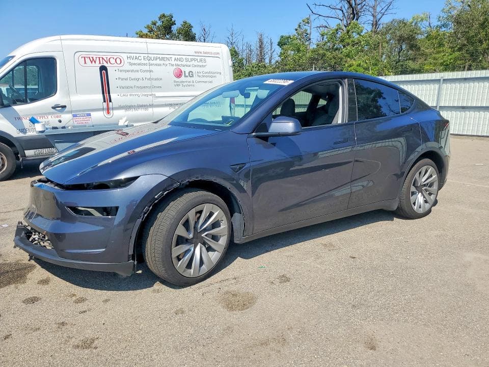 2026 TESLA MODEL Y - 1