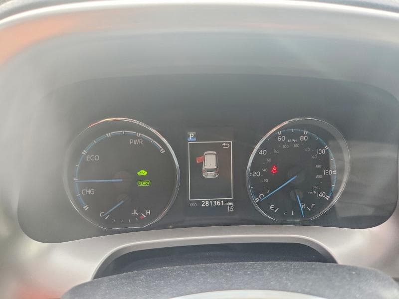 2018 TOYOTA RAV4 HYBRID XLE 9
