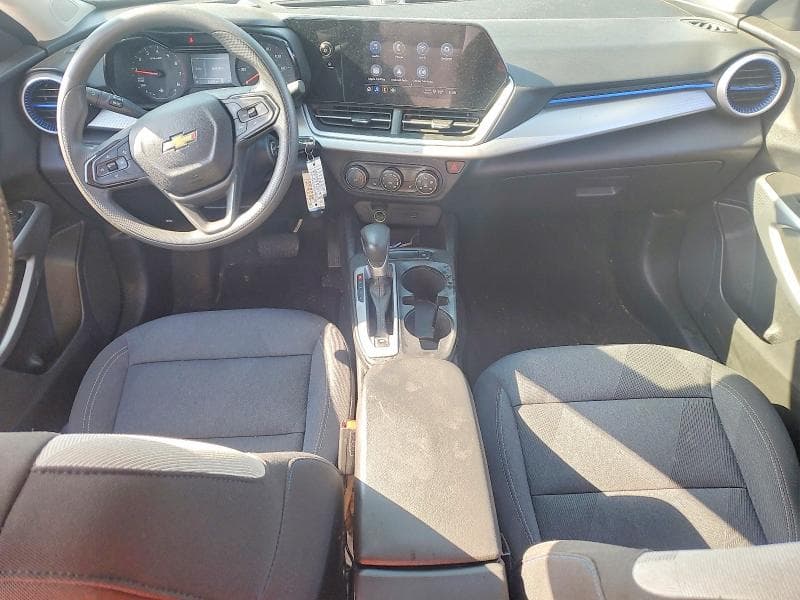 2025 CHEVROLET TRAX LS 8