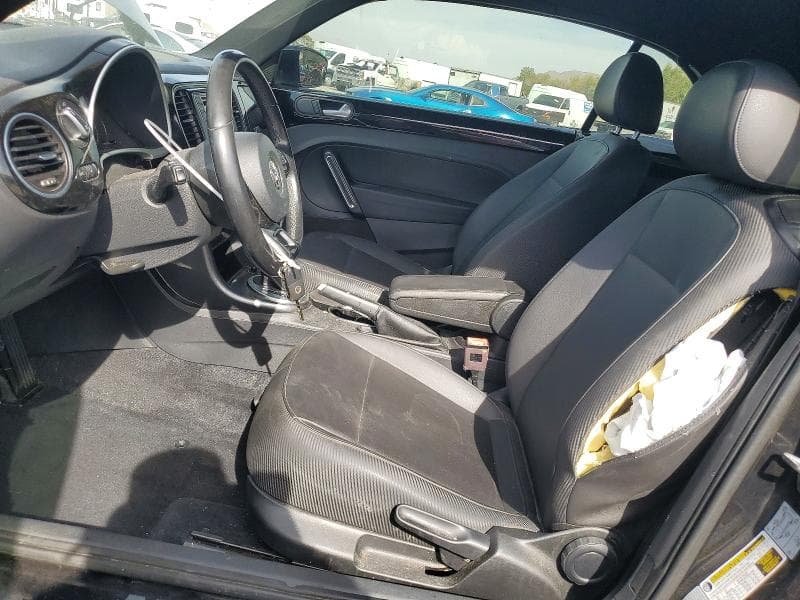 2018 VOLKSWAGEN BEETLE S 7