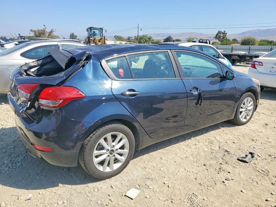 2017 KIA FORTE5 LX 3