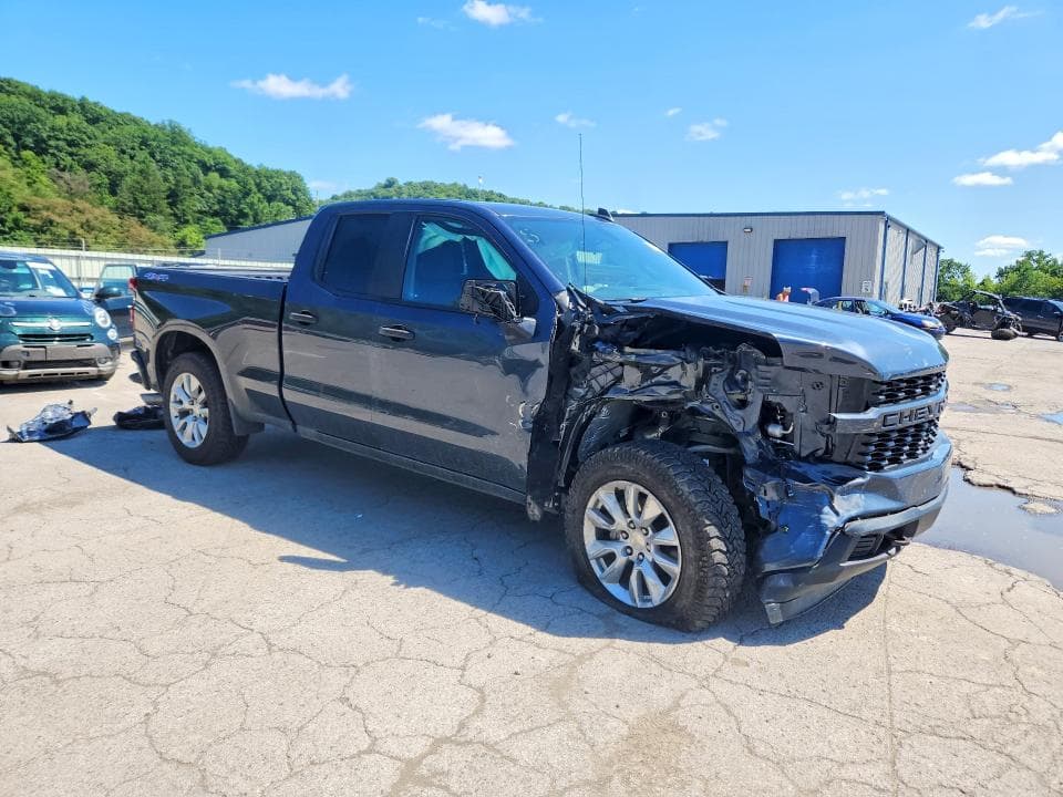 2020 CHEVROLET SILVERADO K1500 CUSTOM 4