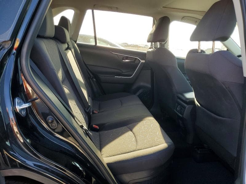 2019 TOYOTA RAV4 HYBRID XLE 11