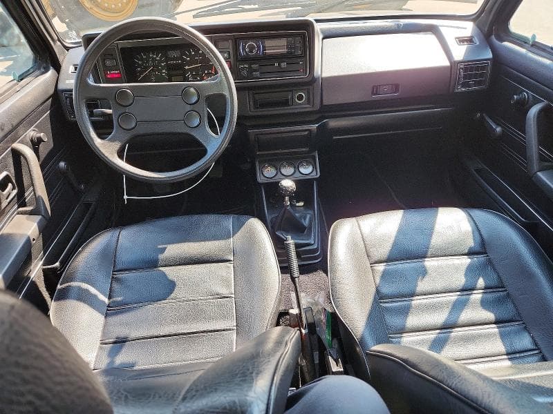 1982 VOLKSWAGEN RABBIT DELUXE 8