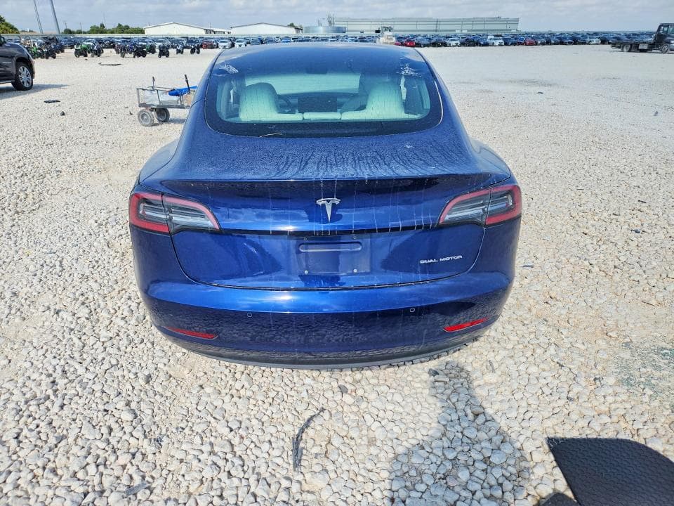 2018 TESLA MODEL 3 6