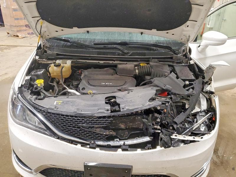 2018 CHRYSLER PACIFICA TOURING PLUS 12