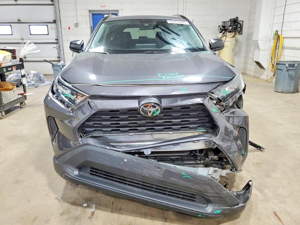 2021 TOYOTA RAV4 LE 5