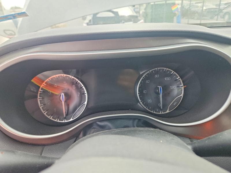 2024 CHRYSLER PACIFICA TOURING L 9