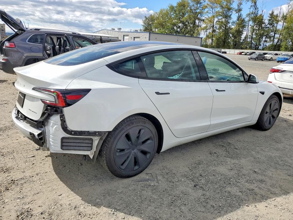 2024 TESLA MODEL 3 3