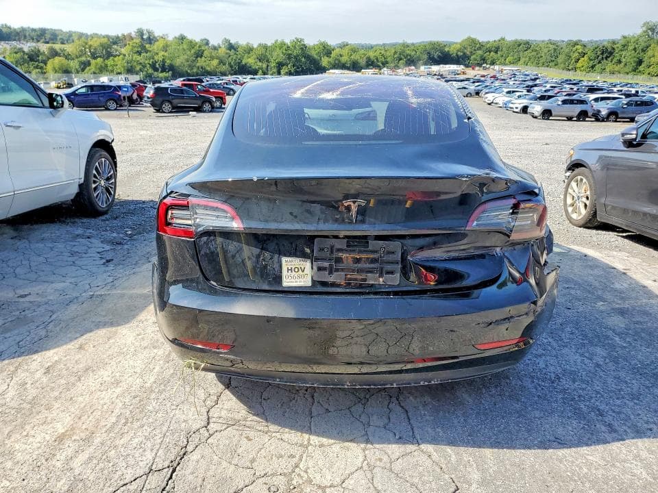 2018 TESLA MODEL 3 6