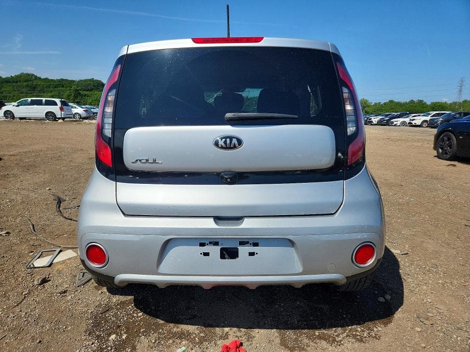 2019 KIA SOUL + 6