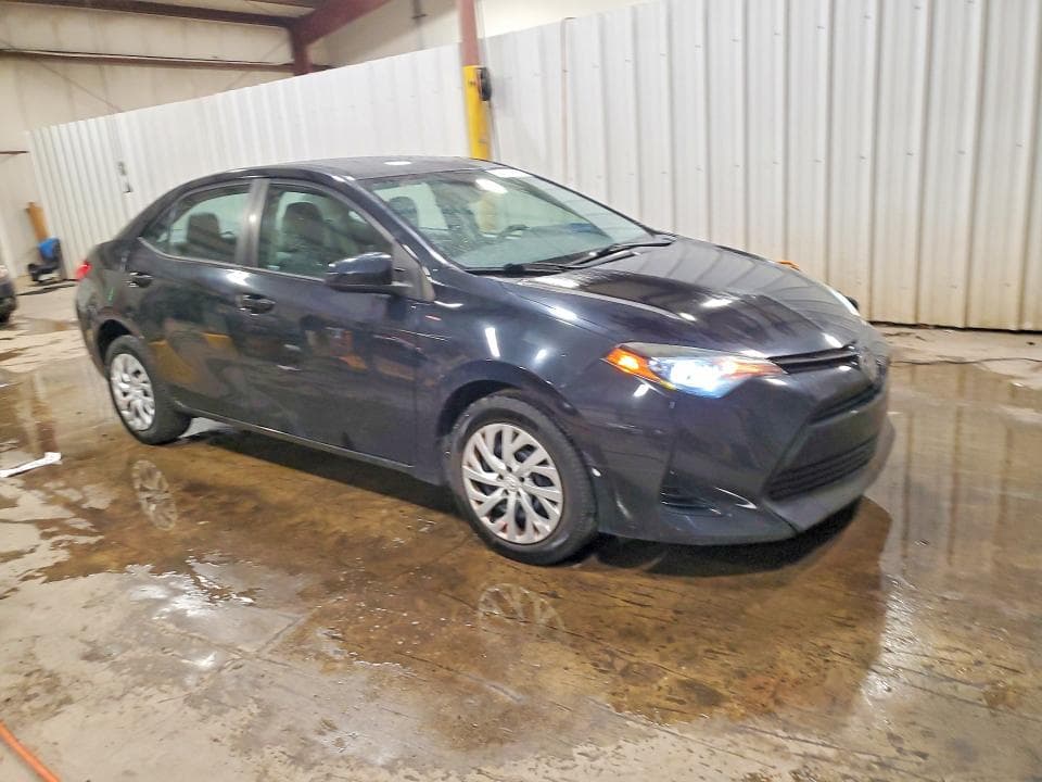 2018 TOYOTA COROLLA LE 4